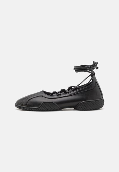 MIISTA AVERIE - Ankle strap ballet pumps - black