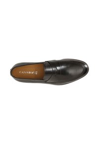 Mocassino in pelle nera con punta arrotondata, dettagli cuciti e una texture liscia. Presenta una fascia decorativa sulla tomaia.