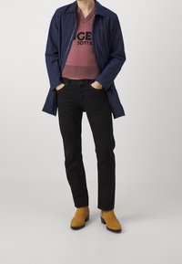 Tiger of Sweden Stickad tröja - dark red