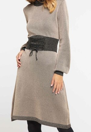 Robe pull - beige