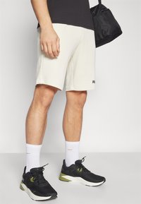 Puma SHORTS - Športové šortky - alpine snow