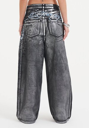 WOMENS BUTTERFLY SKULL METALLIC XXTRA DENIM - Relaxed fit jeans - black