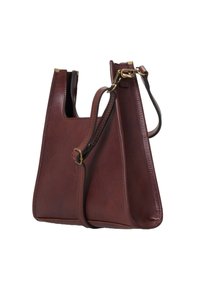 Bruine leren handtas met een gestructureerd ontwerp, voorzien van een korte handgreep en een afneembare lange schouderband, accentuerend met goudkleurige hardware.