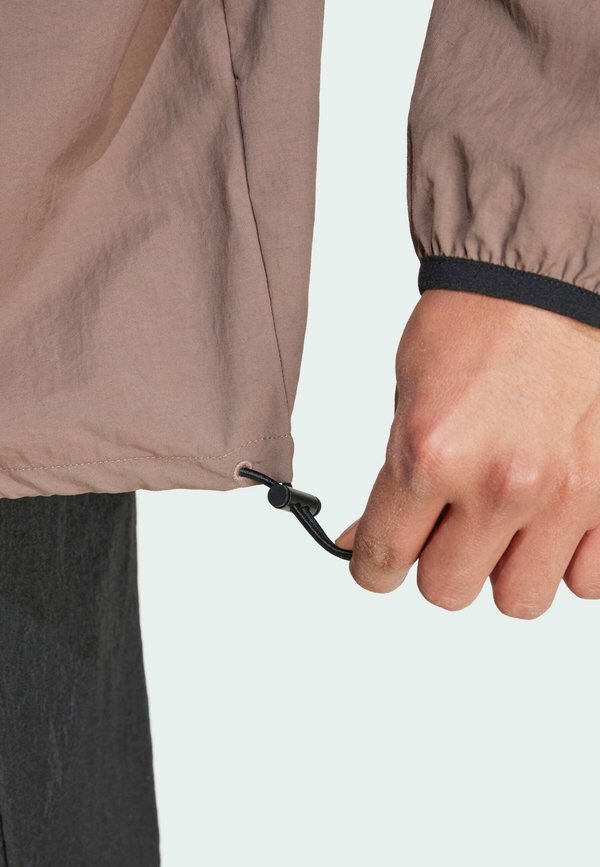 CITY ESCAPE WOVEN - Hoodie - earth strata3