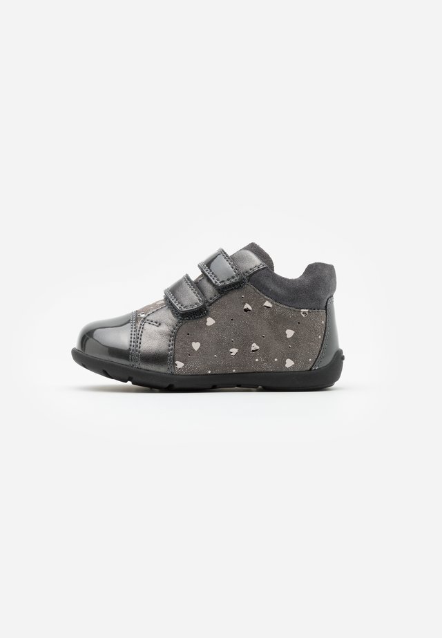 KAYTAN - Chaussures premiers pas - dark grey