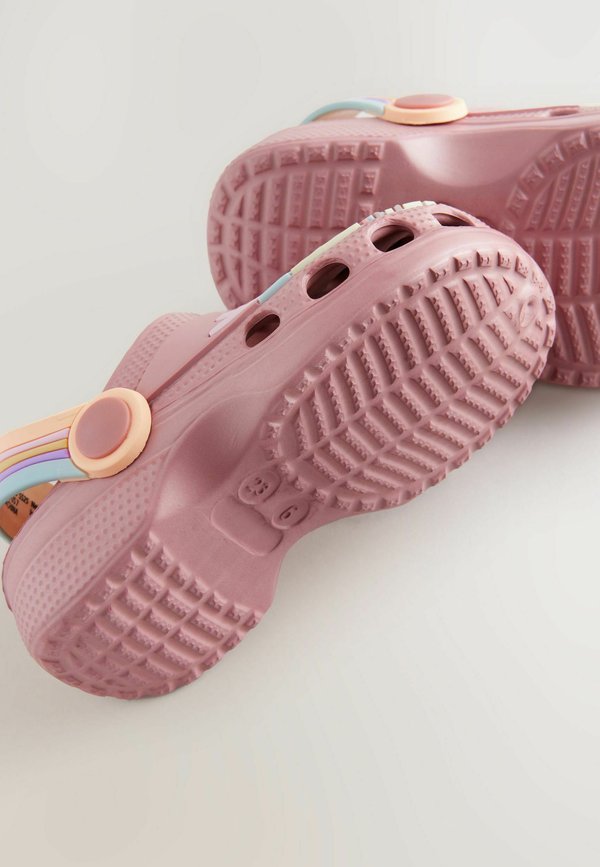 REGULAR FIT – CHARACTER  – Badesandale