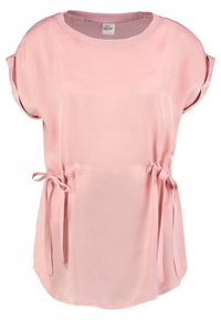Top rosa a maniche corte con una texture morbida e lucida. Presenta dettagli annodati in vita e un colletto rotondo. Orlo dritto con vestibilità comoda.
