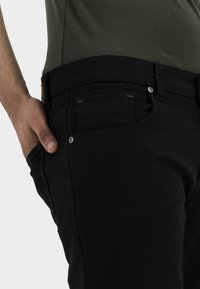 camel active RELAXED - Relaxed fit jeans - forever black