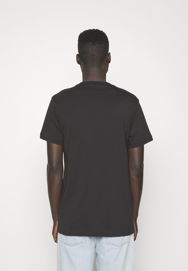 REGULAR FIT SCATTERED LOGO - Print T-shirt3