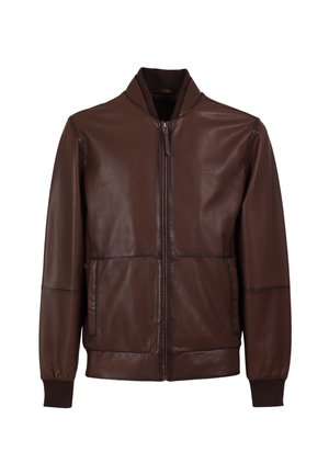 Chaqueta bomber de cuero marrón con cremallera frontal, puños acanalados y dos bolsillos laterales. Textura suave con un diseño moderno.