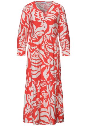 Lange rood-witte bloemenjurk met lange mouwen, knopen aan de voorkant, geplooide taille en gelaagde rok.