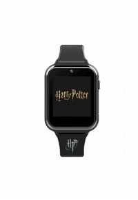 Orologio smartwatch di Harry Potter con display rettangolare nero, bezels in argento e cinturino in silicone nero con logo sulla fascia.