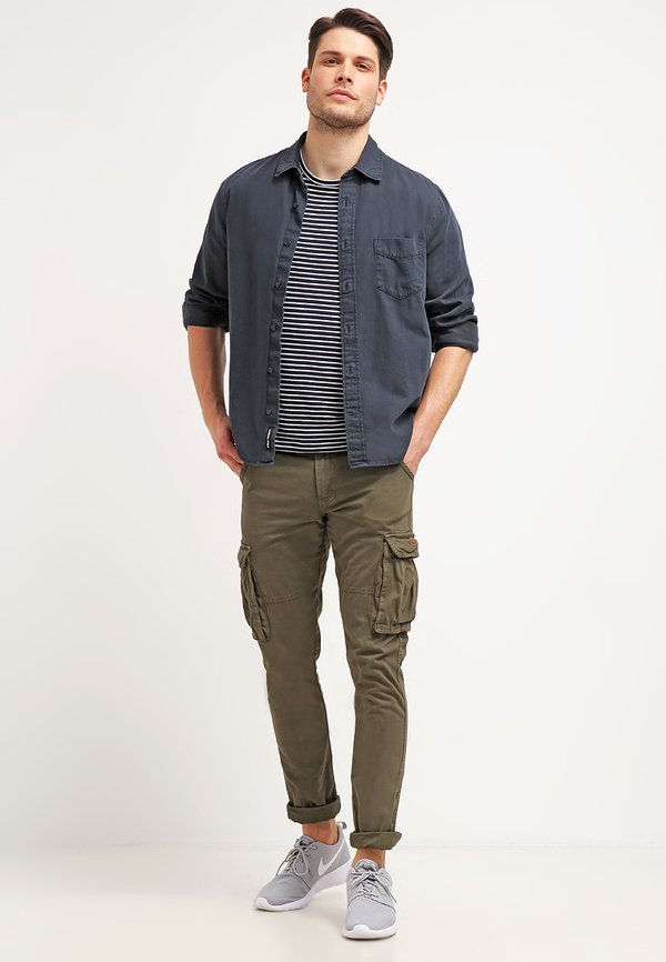 WILLIAM - Cargo trousers - army2