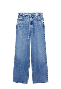 Jeans in denim blu con gamba larga e vita regolabile. Design classico a cinque tasche, texture sbiadita e taglio dritto fino a lungo alla caviglia.