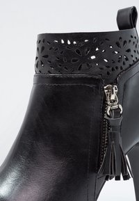 Anna Field Stivaletti con tacco - black