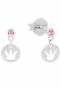 Los pendientes de gota plateados presentan un diseño circular con un corte en forma de corona y piedras preciosas rosas en la parte superior. Están hechos de plata 925 con un acabado pulido.