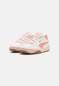 Puma PARK LIFESTYLE UNISEX - Sapatilhas de skate - white/deeva peach/island pink