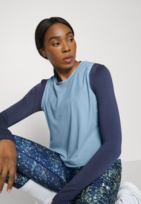 Athleta ULTIMATE MUSCLE TANK - Top - quarry blue