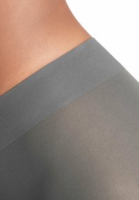 Grauer, transparenter Stoff mit einem gerippten, elastischen Bund. Das Material ist glatt und semi-transparent und zeigt einen subtilen Farbverlauf.