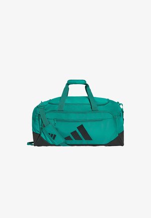 Torba sportowa Adidas w kolorze zielono-niebieskim i czarnym z podwójnymi uchwytami, regulowanym paskiem na ramię, wieloma zamykanymi na zamek kieszeniami i logo na przedniej kieszeni.