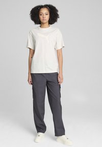 Puma GRAPHIC  - Camiseta estampada - vapor gray