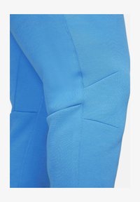 No seleccionado, light photo blue black