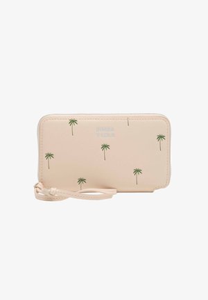 Beige portemonnee met ritssluiting rondom, kleine groene palmboomprints en polsbandje, met subtiele merknaam in reliëf aan de voorkant.