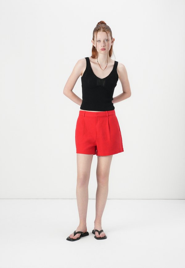 PLEATED SHORT - Shorts - tomato sauce2