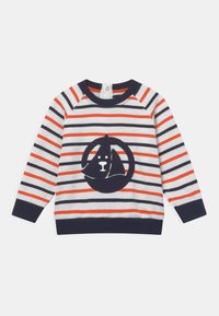 Gestreifter Pullover in Rot-, Marineblau- und Weißtönen; mit einem Marineblau-Bärenapplikation innerhalb eines kreisförmigen Designs; gerippte Bündchen und Ausschnitt.