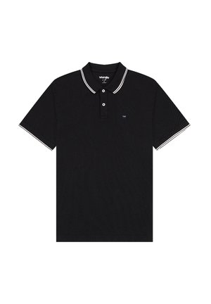 Polo noir en tissu texturé, avec un col rabattu aux accents blancs, une patte de boutonnage à deux boutons et un petit logo sur la poitrine.