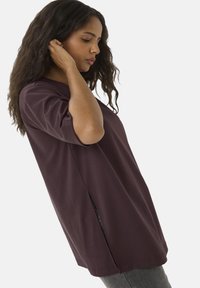 Kaffe Curve JENNA  - Camiseta básica - fudge