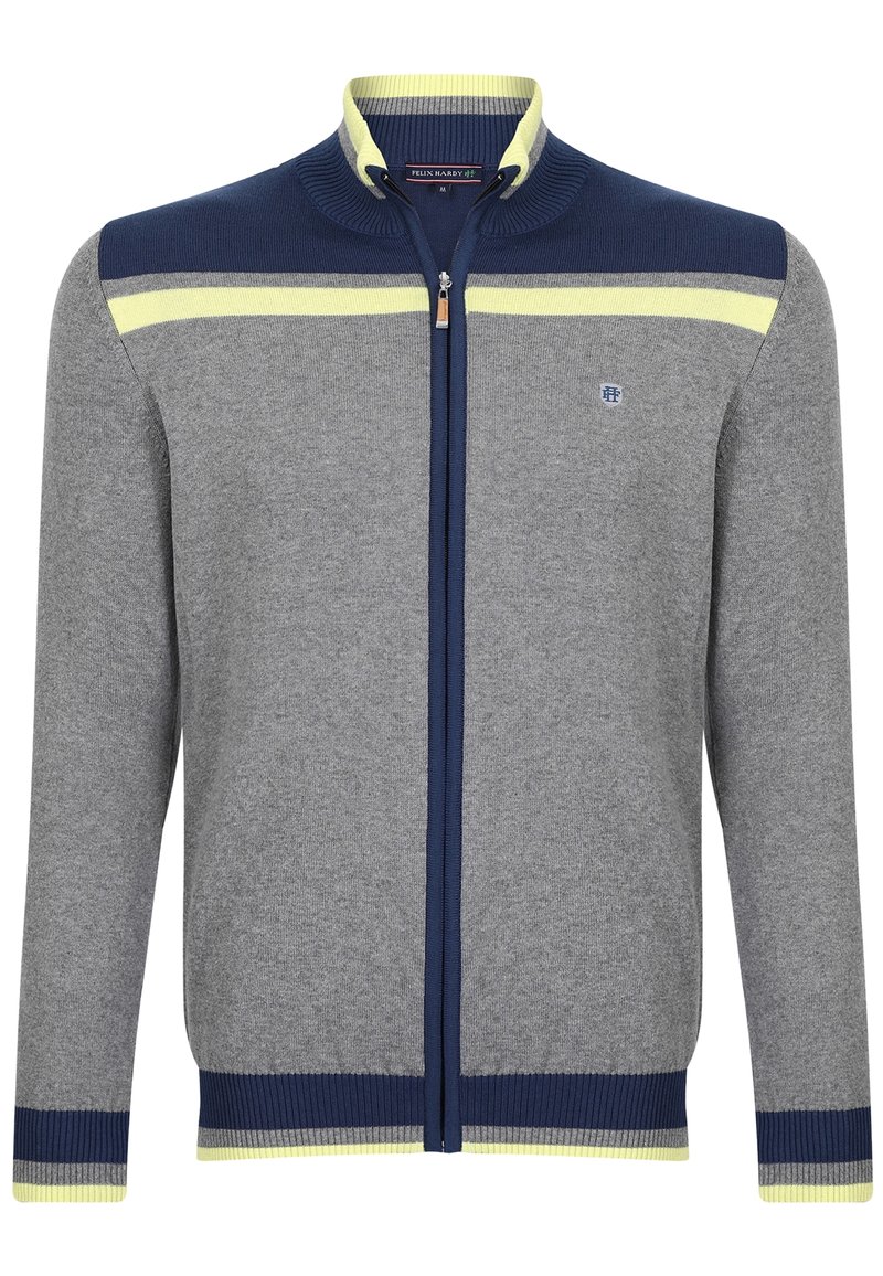 Maglione grigio con zip, caratterizzato da strisce blu navy e gialle sulle spalle e sui polsini. Presenta una texture a coste e un piccolo logo sul petto.