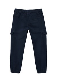 Navyblauwe cargobroek met een elastische tailleband, zijzakken en taps toelopende boorden. Gemaakt van zacht materiaal met een gladde textuur.