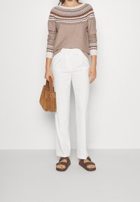 Esprit Sweter
