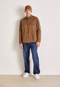 Tommy Hilfiger ESSENTIAL FLAG UNISEX - Mütze - desert khaki