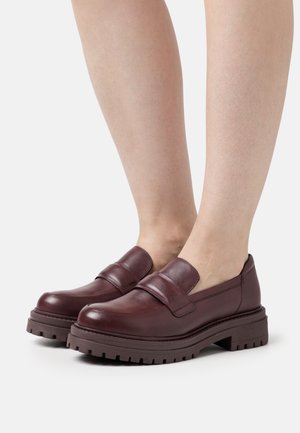 Geox, Chaussons - bordeaux