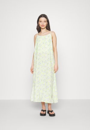 Selected SLFTERESA STRAP DRESS - Robe de jour - sharp green