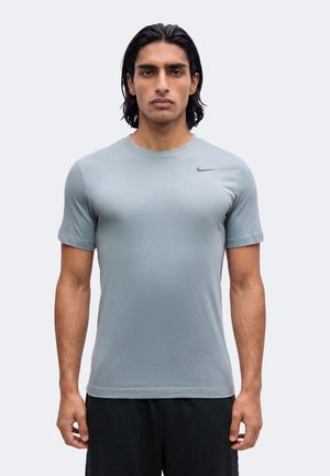 Nike Performance, M NK DRY TEE DFC CREW SOLID - Спортна тениска - smoke grey/black