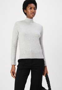 pure cashmere SIMPLE HIGH NECK SWEATER - Vesta - grey