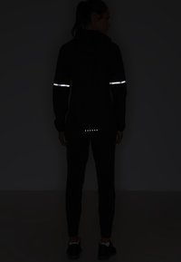 Nike Performance Veste de running - black