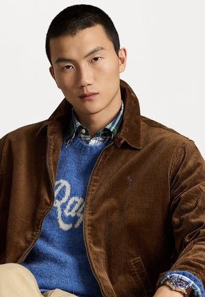THE WYNTON CORDUROY JACKET
 - Geacă bomber - pale russet x