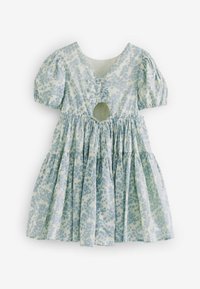 Blumenmusterkleid in Hellblau und Weiß, mit Puffärmeln, Rückenausschnitt in V-Form, Schlitz und einem gerafften Rock. Aus Baumwollstoff.