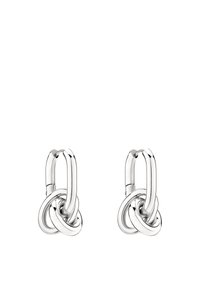 Silver hoopörhängen med sammanflätad knutdesign, polerad yta och slank oval form med ett säkert spärrstängning.