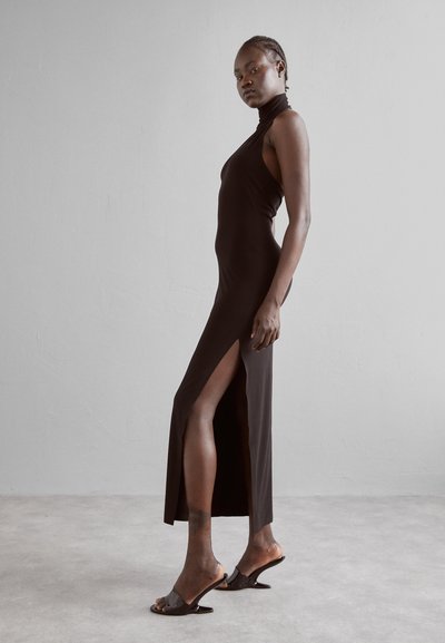 Norma Kamali HALTER TURTLE SIDE SLIT GOWN - Φόρεμα από ζέρσεϊ - black