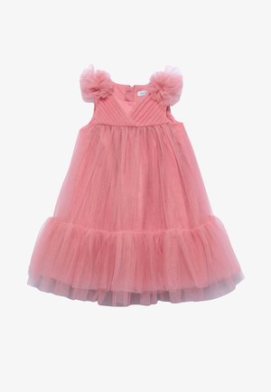 Abito rosa senza maniche in tulle con spalline arricciate, corpetto plissettato e gonna a strati svasata per un bambino piccolo o un bambino in età prescolare.