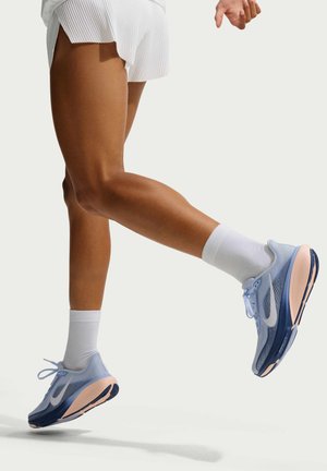 Nike Performance, W AIR ZOOM PEGASUS 42 - Road running shoes - hydrogen blue/white-mystic navy-aluminum-barely orange-sundial