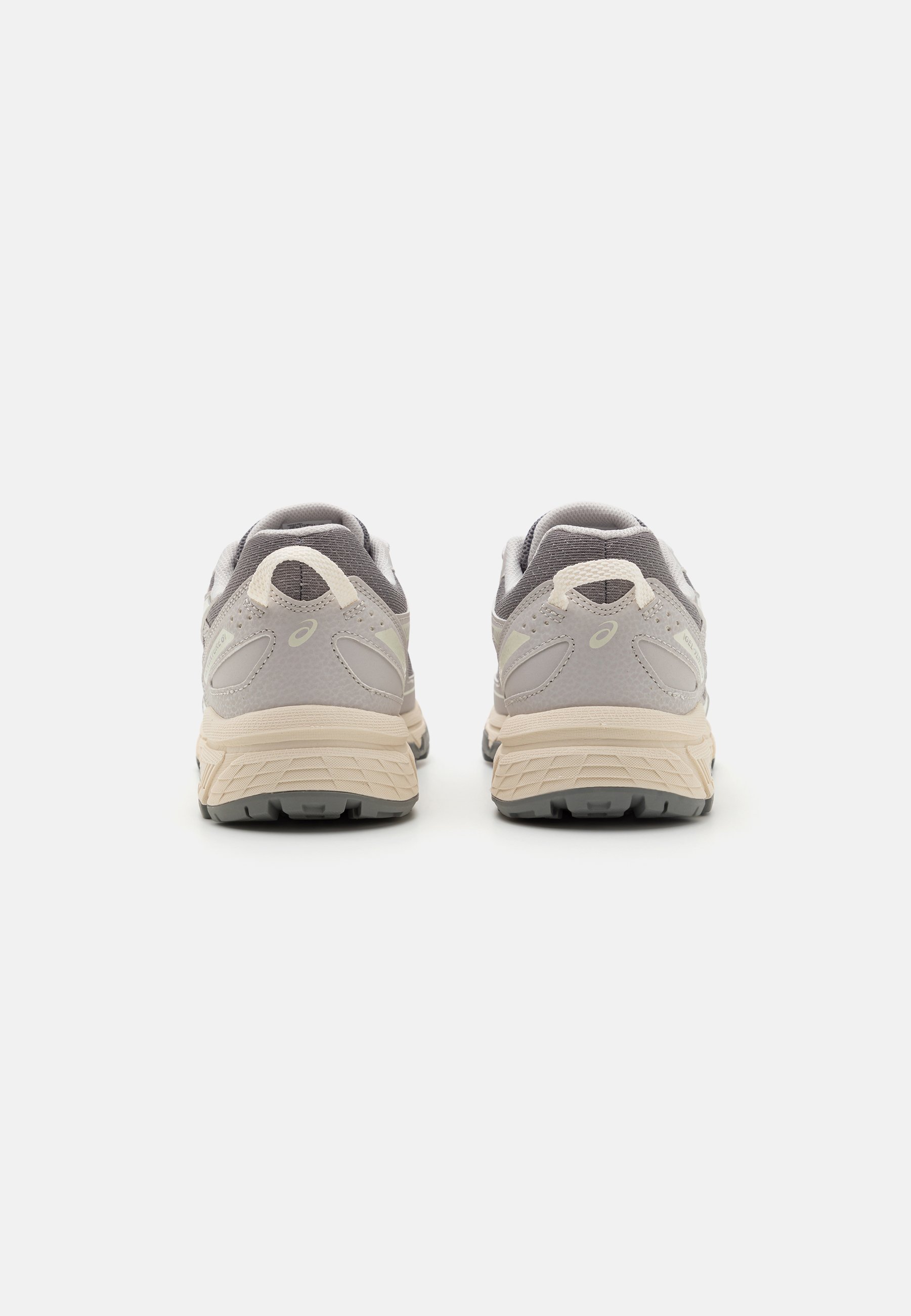 ASICS SportStyle GEL-VENTURE 6 - Sneaker low - clay grey/cream