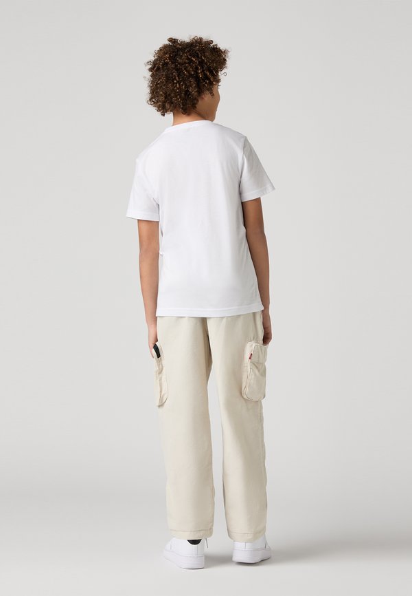 PARACHUTE PANTS - Cargo trousers - oatmeal3