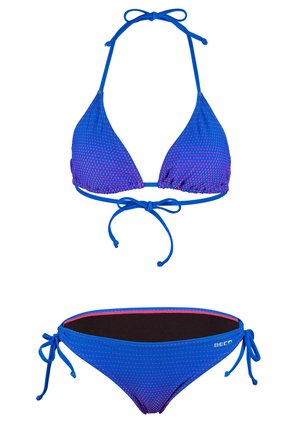 Blauwe bikini met kleine roze stippen, driehoektop met nek- en rugstrikjes, en zijstrikbroekje met zwarte voering en BECO-logo.
