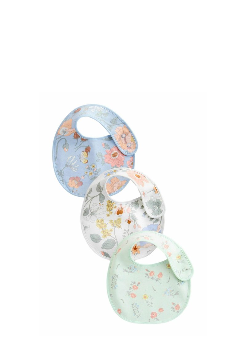 Tre babyforklæder med blomsterprint: et lyseblåt med pink blomster, et hvidt med flerfarvede blomster og et mintgrønt med små blomster.